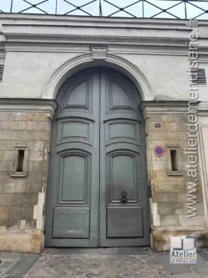 Porte cochère 102 rue de Grenelle Paris 7e