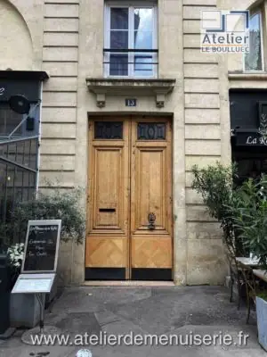Porte cochère 13 rue des Lavandières-Sainte-Opportune Paris 1er