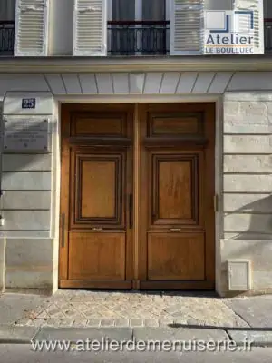 Porte cochère 25 rue Rousselet Paris 7e