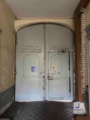 Porte cochère 4 rue Royer-Collard Paris 5e face intérieure