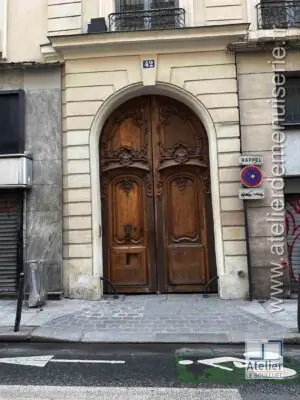 Porte cochère 42 rue de Cléry Paris 2e