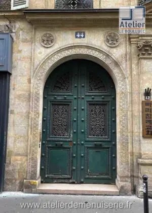 Porte cochère 44 rue de Provence Paris 9e