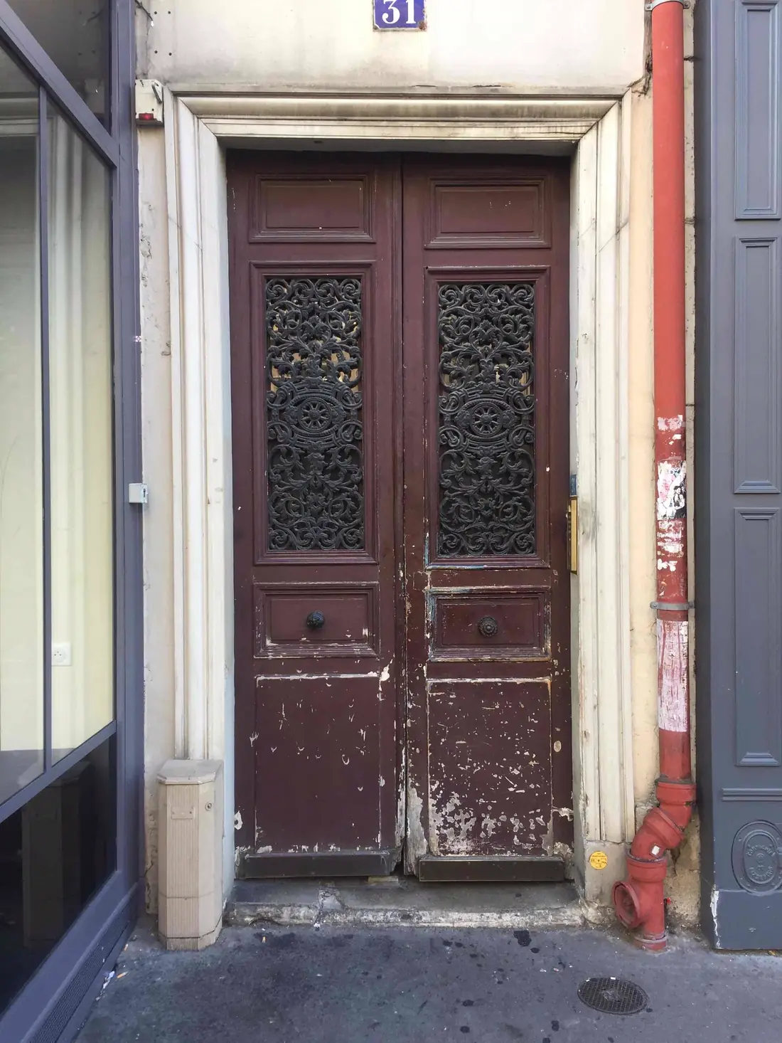 Porte chêne du 31 rue Linné Paris 5e état initial