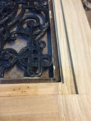 Porte 109 rue du Dessous-des-Berges façonnage