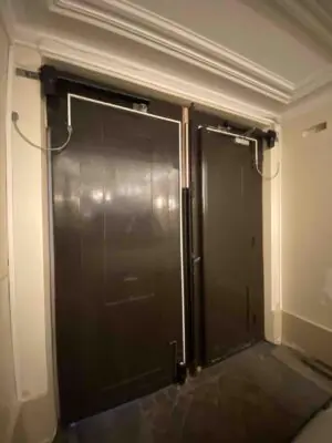 Motorisation par vérins 11 rue Arsène-Houssaye ensemble