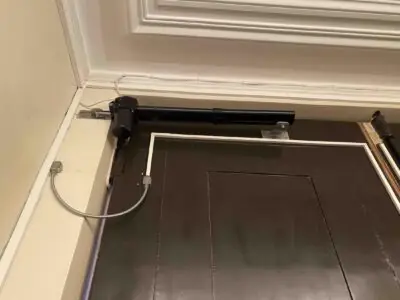 Motorisation par vérins 11 rue Arsène-Houssaye vérin