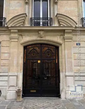 Porte cochère acier 8 rue de Téhéran Paris 8e