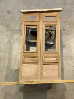 Porte rue 37 Oberkampf disposition vantaux avec panneaux alignés