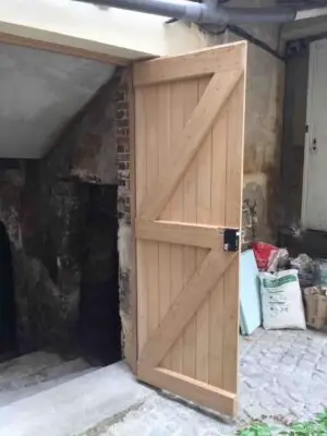 Porte sur cave en chêne